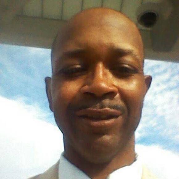 Profile Picture of Robert Calloway jr. (@robertcallow959) on Poshmark