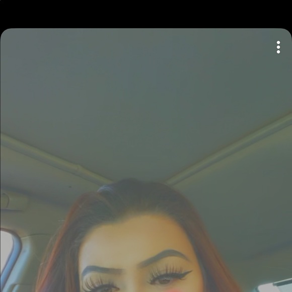 Profile Picture of Dawn Fields (@thiccckness) on Poshmark