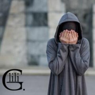 Profile Picture of Glili (@spmodel1) on Twitter