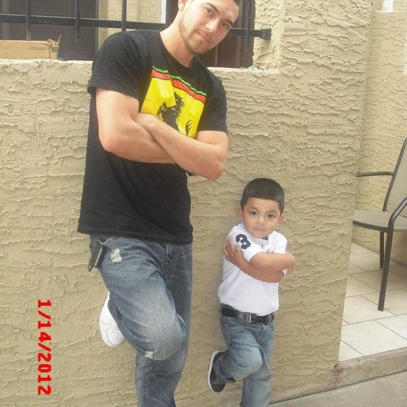 Profile Picture of Cesar Uribe (@juliouribe43) on Poshmark