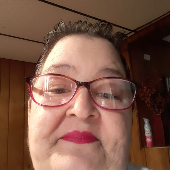 Profile Picture of Dawn Mckay (@jswnmckay050) on Poshmark