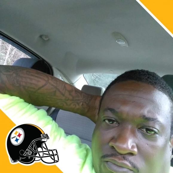 Profile Picture of John Chandler (@johnchandler449) on Poshmark