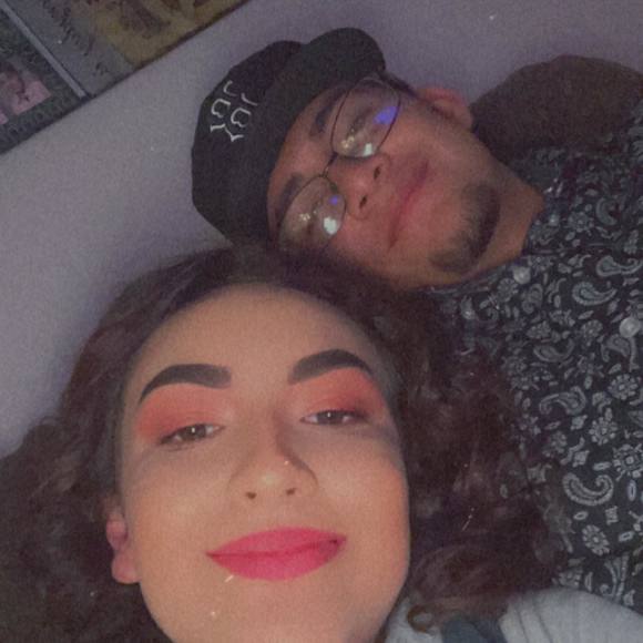 Profile Picture of Bianca Montaño (@bianca07102005) on Poshmark