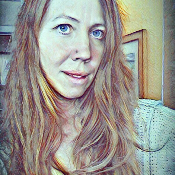 Profile Picture of Shawna Fitzpatrick (@1one1designs) on Poshmark
