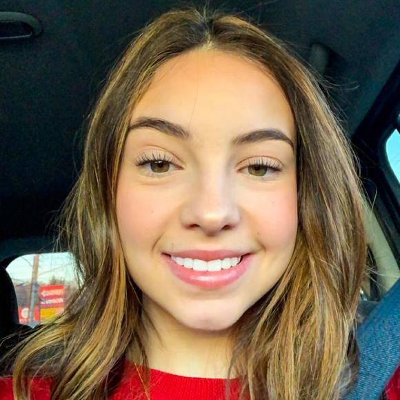 Profile Picture of Tasha Fenech (@tashafenech) on Poshmark