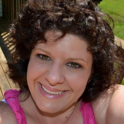Profile Picture of Nikki Hawk Nutter (@LittleAngelmoon) on Twitter