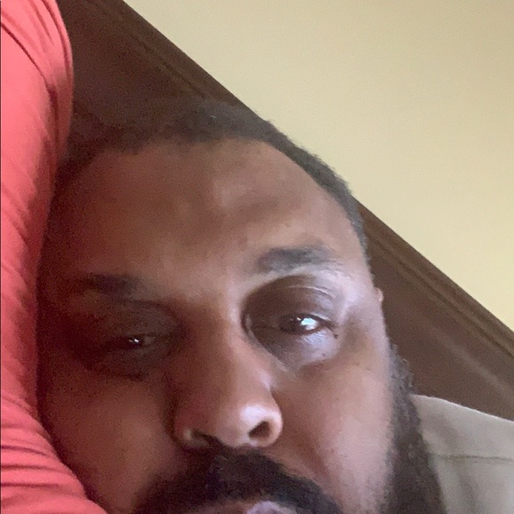 Profile Picture of Matthew Mccallum (@mamdmb) on Poshmark