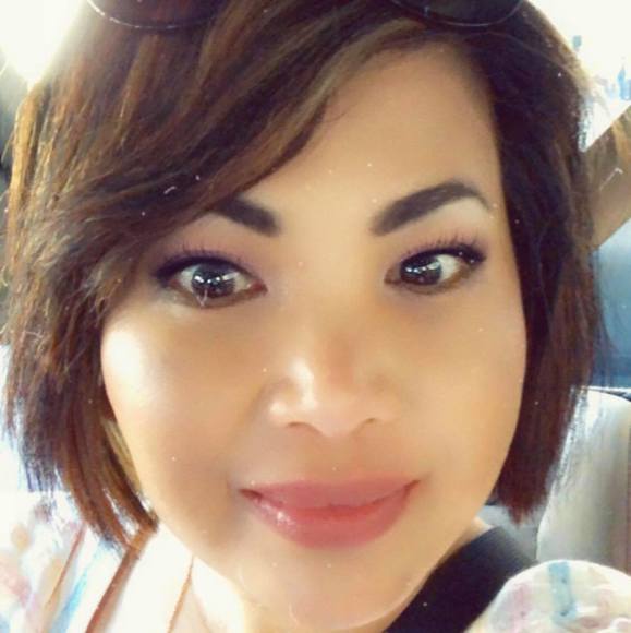 Profile Picture of Uma Uma (@uma1974) on Poshmark