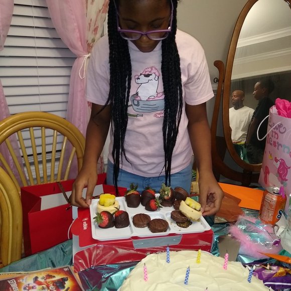 Profile Picture of Taneisha Casper (@taneishacasper) on Poshmark