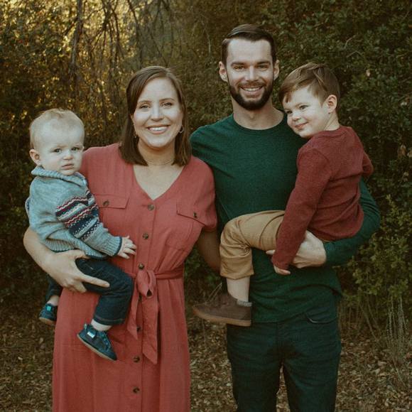 Profile Picture of Alex Flynn (@atomasky) on Poshmark