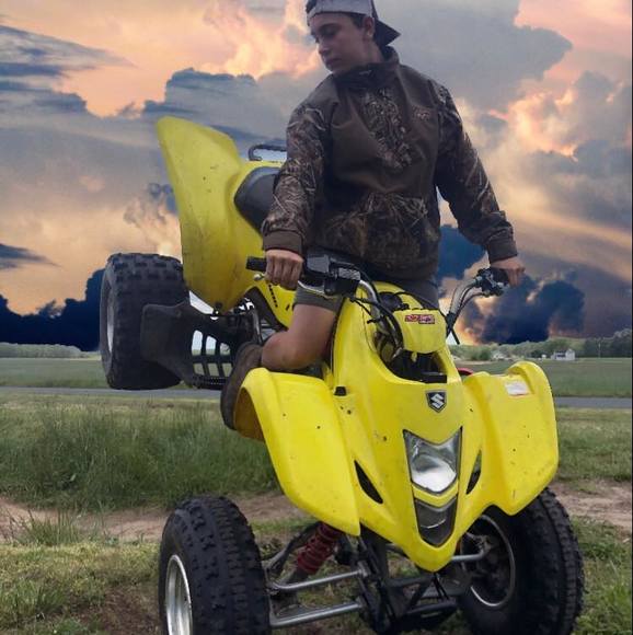 Profile Picture of Corey Cropper (@coreycropper) on Poshmark