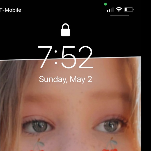 Profile Picture of Crystal Walace (@crystalwalace) on Poshmark