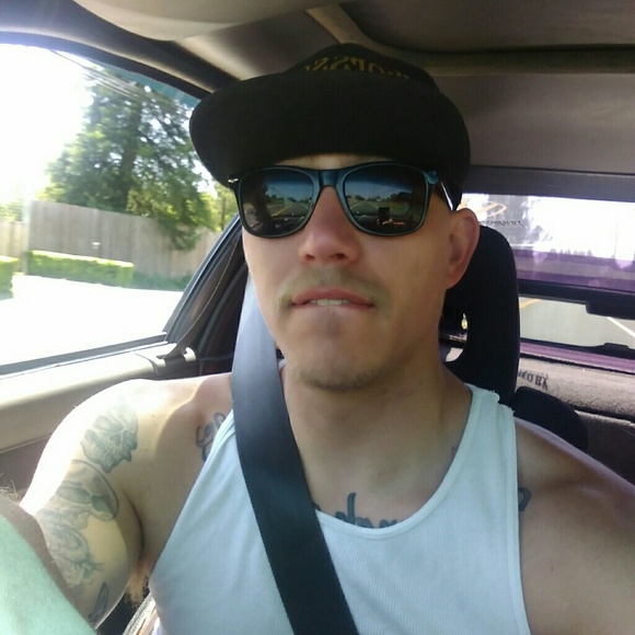 Profile Picture of Joey Jensen (@joejoe707) on Poshmark