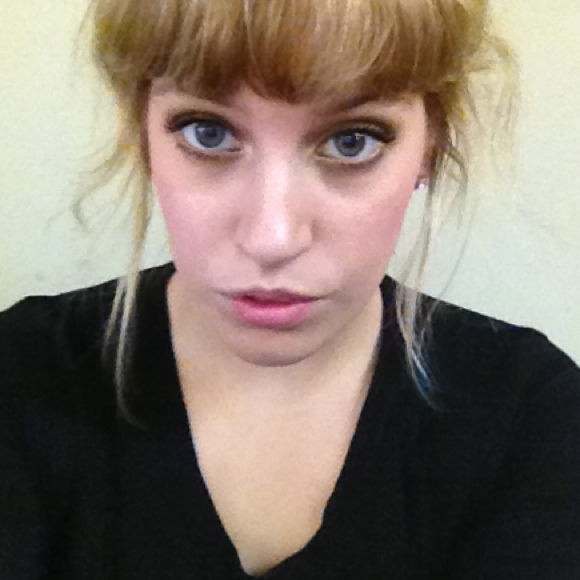 Profile Picture of Laura Bonnoitt (@lbonno1) on Poshmark