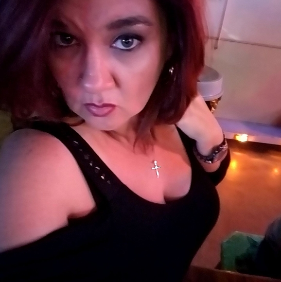 Profile Picture of Melissa Olvera (@mylissa3131) on Poshmark