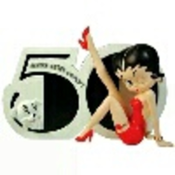 Profile Picture of Maribella45 S (@maribelsuazo) on Poshmark