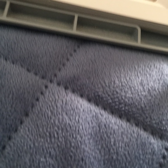 Profile Picture of Luis Roque (@luisroque3223) on Poshmark