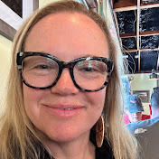 Profile Picture of April Spitzer (@AprilSpitzer) on Youtube