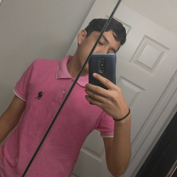 Profile Picture of Jesse Lopez (@chonchas1016) on Poshmark