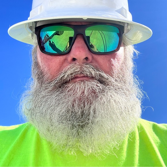 Profile Picture of Vincent Jimno (@vincentjimno) on Poshmark