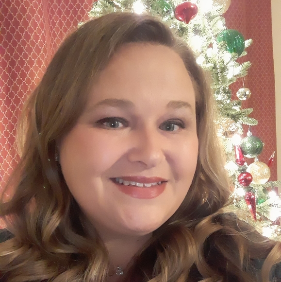 Profile Picture of Kathyjo Robbins (@dexnkat) on Poshmark