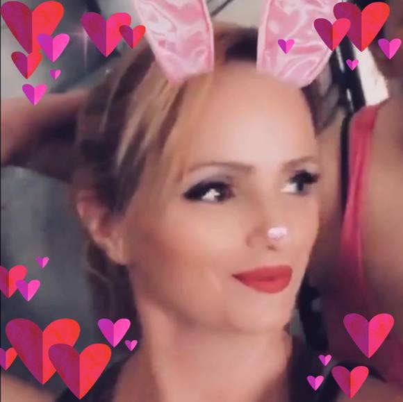 Profile Picture of Tiffany Nephew (@tiffanynephew) on Poshmark