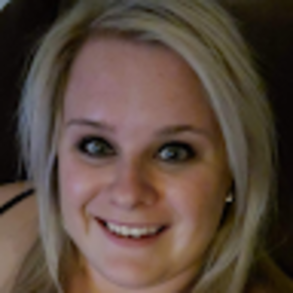 Profile Picture of Lindsey Conroy (@lindseya0620) on Poshmark
