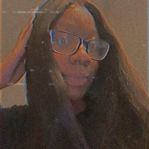 Profile Picture of Avyontae Clemons (@avyontaeclemons) on Poshmark