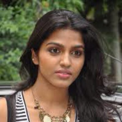 Profile Picture of Sandhya Ram (@sandhyaaram) on Twitter