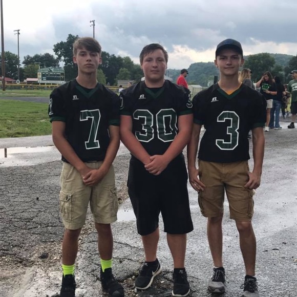 Profile Picture of Ian Miller (@x409zrules) on Poshmark