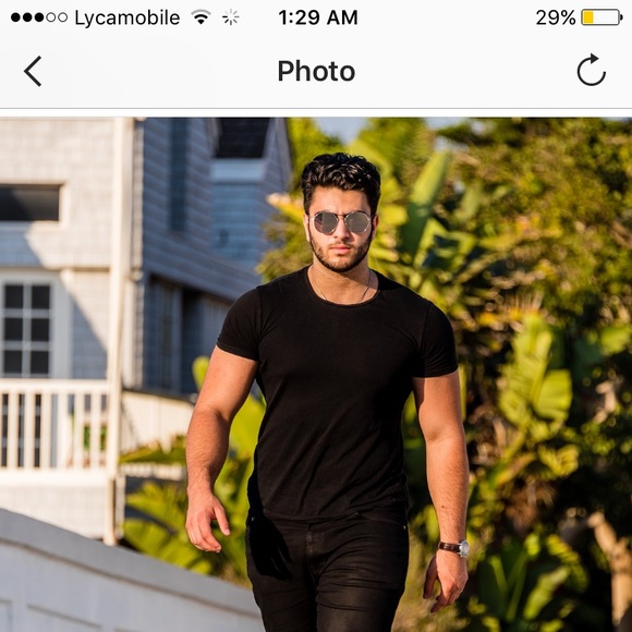 Profile Picture of John Kohen (@jazaran) on Poshmark