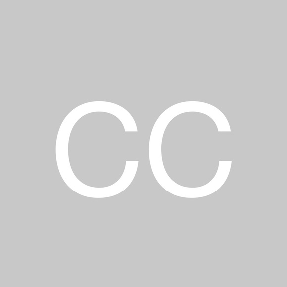 Profile Picture of Claudia Campbell (@corkylougirl) on Poshmark