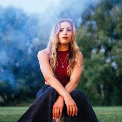 Profile Picture of ABBY BROWN (@abbyb__official) on Twitter