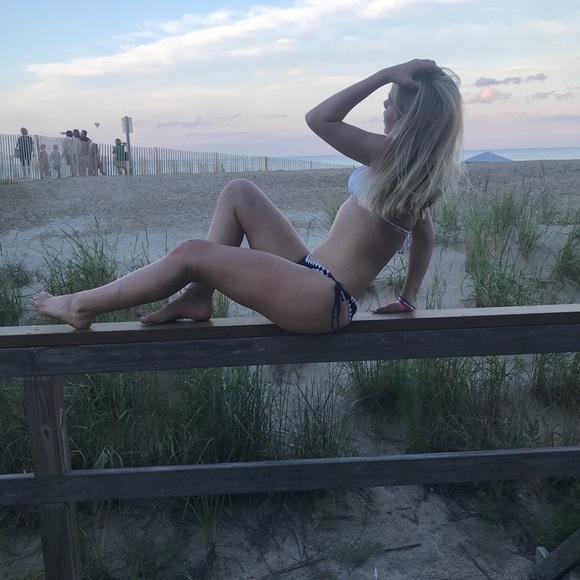 Profile Picture of Emily Mcdevitt (@emily_mcdevitt) on Poshmark