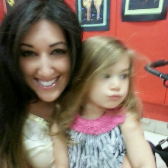 Profile Picture of Kathy Speers (@kspeers21) on Poshmark