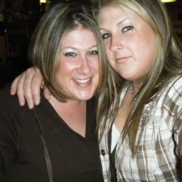 Profile Picture of Kelly Savich (@kellysavich) on Poshmark