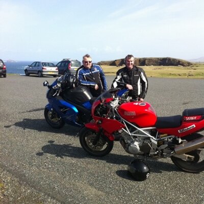 Profile Picture of Terry Holmes (@holmesotters) on Twitter