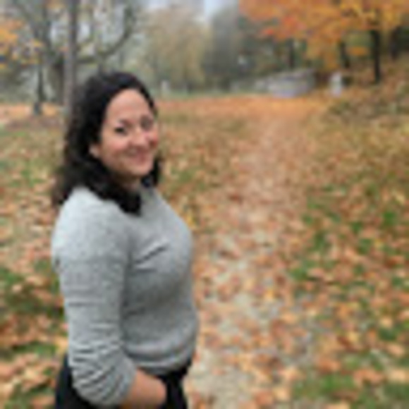 Profile Picture of Lily Chaleff (@lillianrc416) on Poshmark