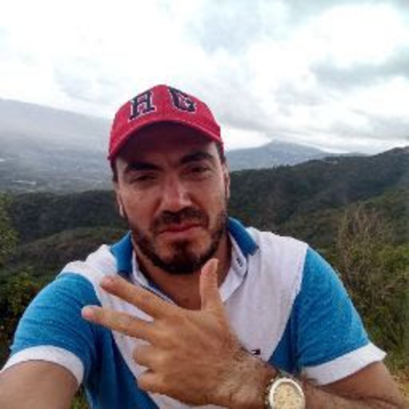 Profile Picture of Carlos f Ciodaro araque (@negociosvirgin) on Poshmark