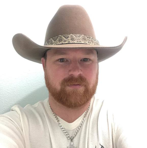 Profile Picture of Mikael Shuffstall (@mikaels) on Poshmark