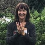 Profile Picture of sheri kosh (@beachtopeakyoga) on Instagram