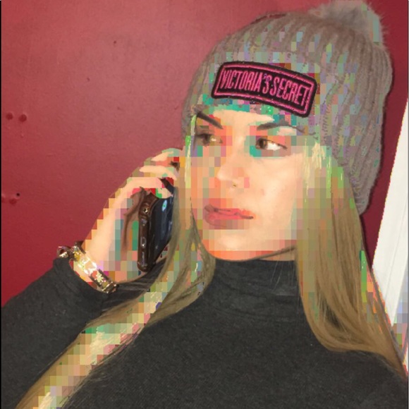 Profile Picture of Katherine Dimiceli (@kittystacks) on Poshmark