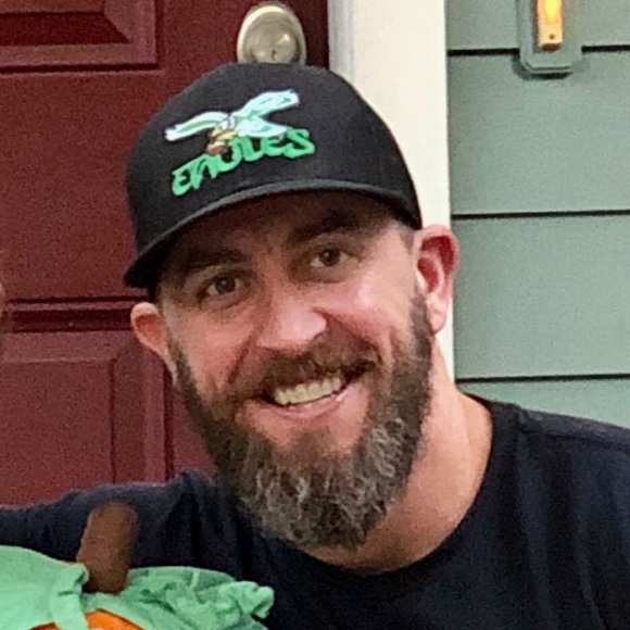 Profile Picture of Eric Hinderhofer (@memphilly) on Poshmark