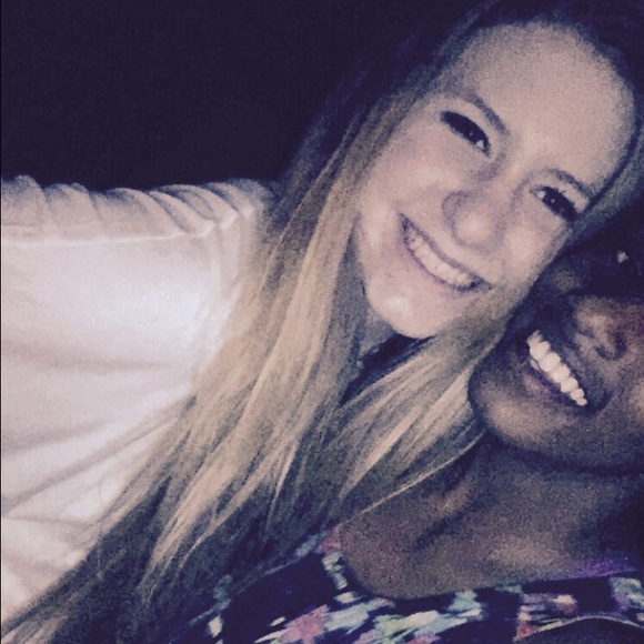 Profile Picture of Megan Strawn (@meg2421) on Poshmark