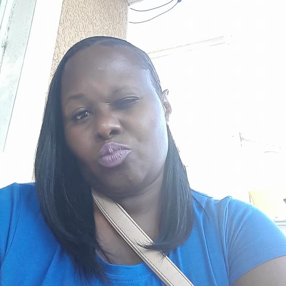Profile Picture of Berthina Woodson (@berthinawoodson) on Poshmark