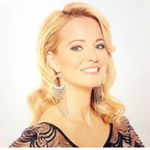 Profile Picture of Nikki Rector  ☆HAIRSTYLIST☆ (@darlingnikkik) on Instagram