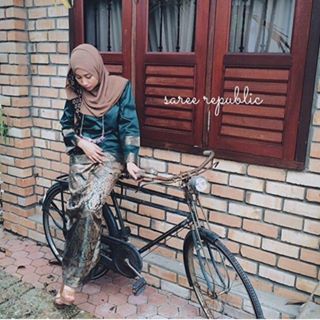 Profile Picture of Farra Farree (Farah Natasha) (@syana.ana.9) on Facebook