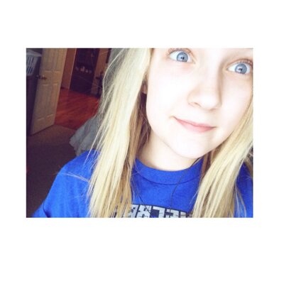 Profile Picture of Josie(: (@JosieThompson17) on Twitter