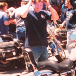 Profile Picture of Todd Deuel (@7glassguy) on Myspace