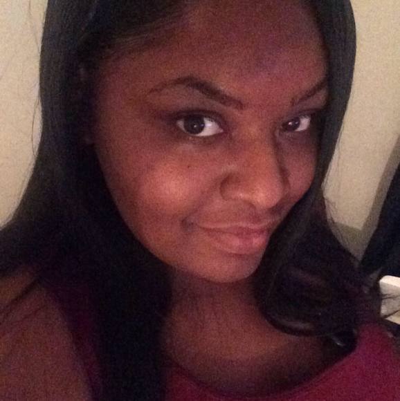 Profile Picture of Jimae Fulton (@jimmaefulton) on Poshmark